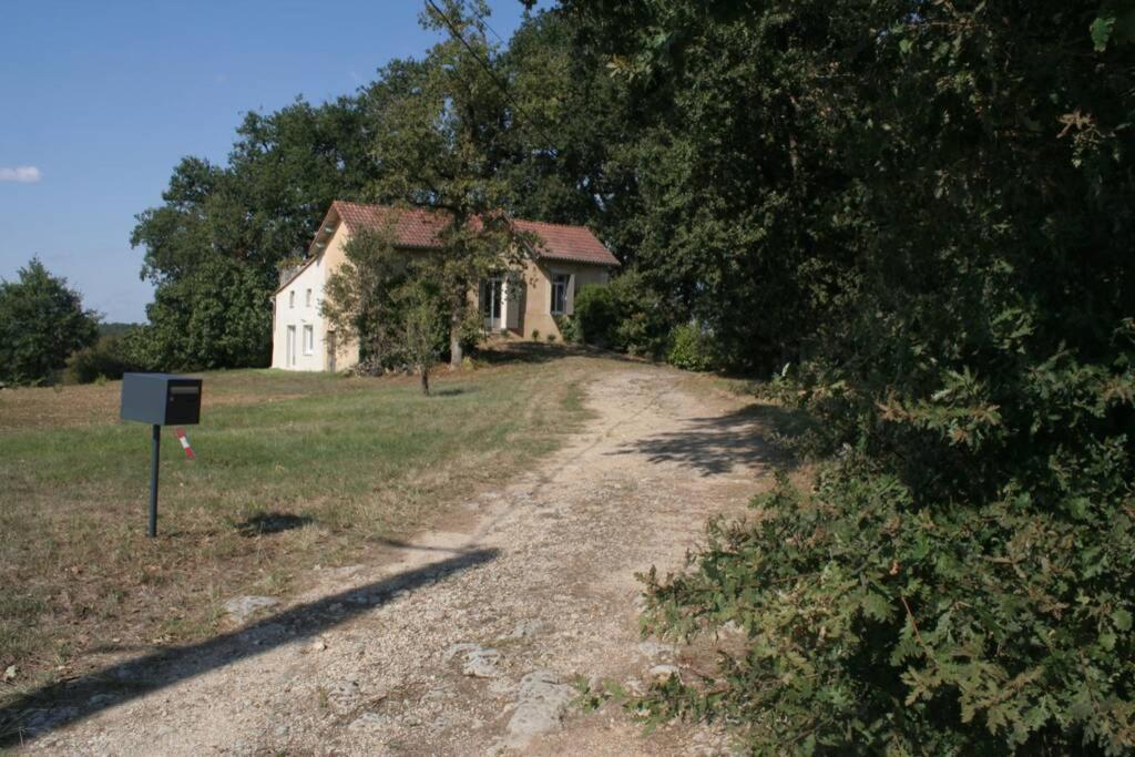 Vila Moulin De Bigorre Saint-Genès-de-Castillon Exteriér fotografie